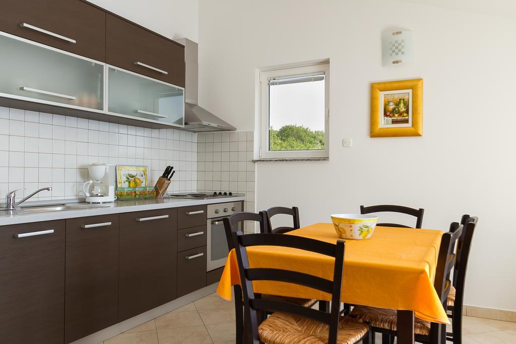 Apartments Vukelic Кленовица Стая снимка