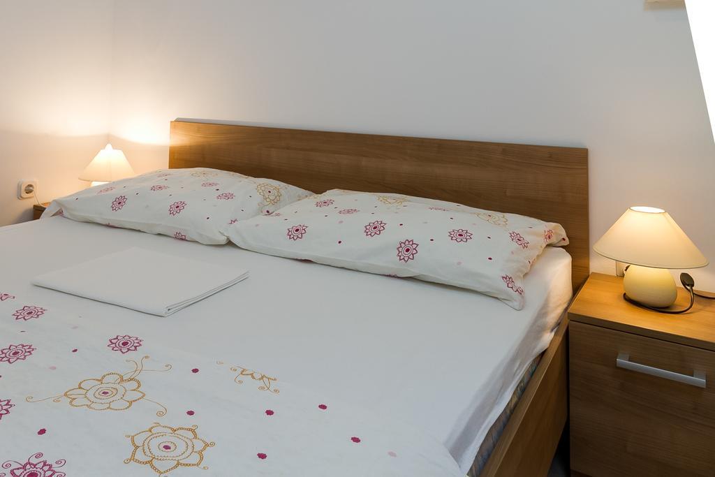 Apartments Vukelic Кленовица Стая снимка