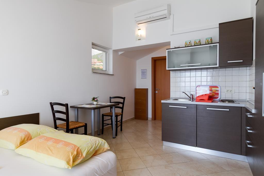 Apartments Vukelic Кленовица Стая снимка